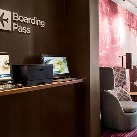 Courtyard By Marriott Newark Elizabeth Hotel Buitenkant foto