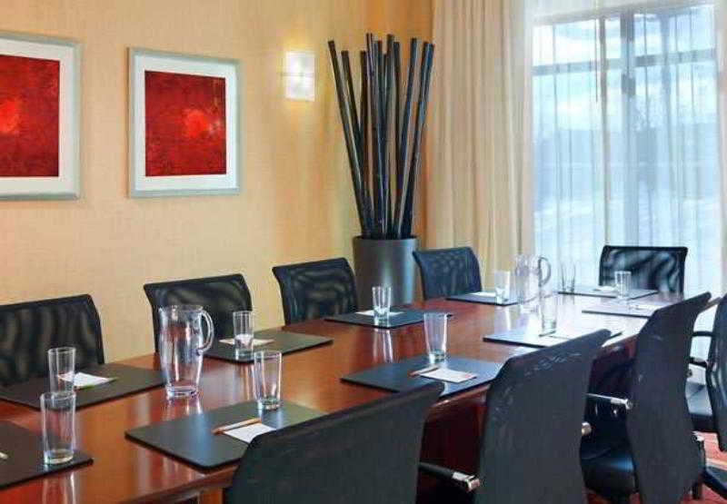 Courtyard By Marriott Newark Elizabeth Hotel Buitenkant foto