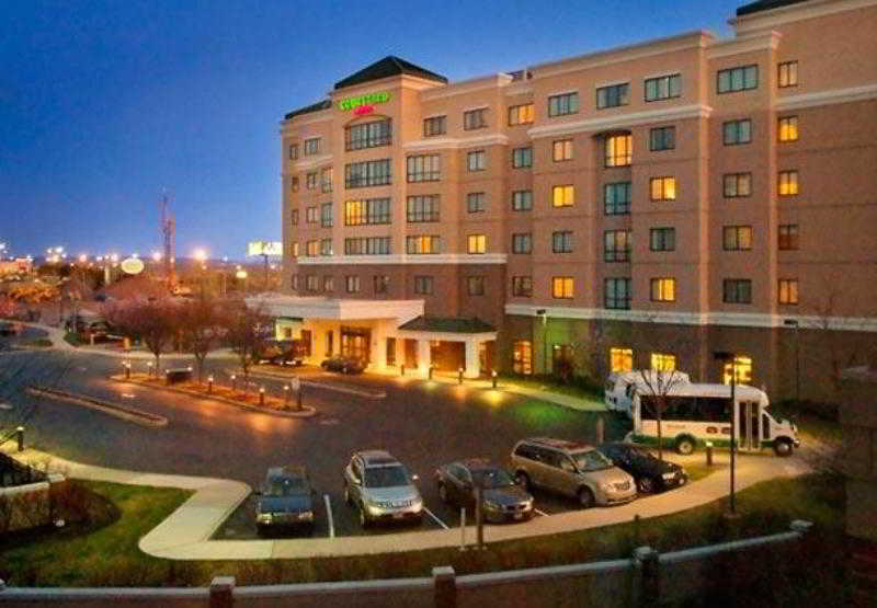 Courtyard By Marriott Newark Elizabeth Hotel Buitenkant foto