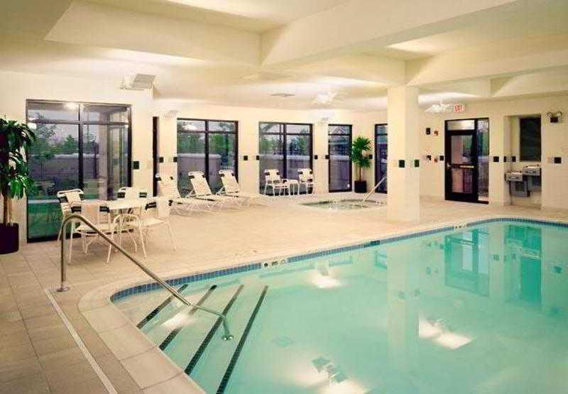 Courtyard By Marriott Newark Elizabeth Hotel Buitenkant foto
